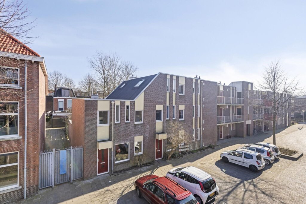 Hoofdafbeelding Bedumerstraat 37