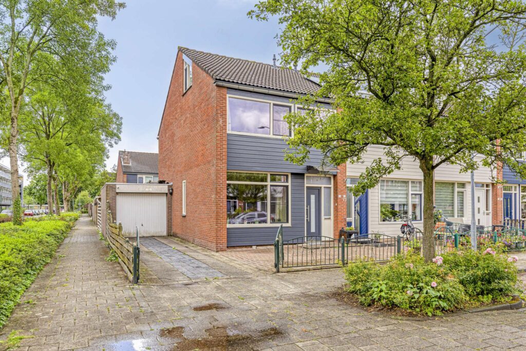 Hoofdafbeelding Mansholtstraat 75