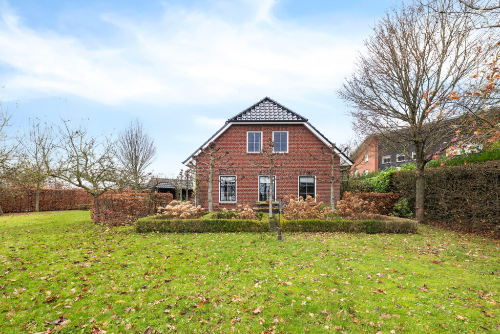 Hoofdafbeelding Veldzicht 21